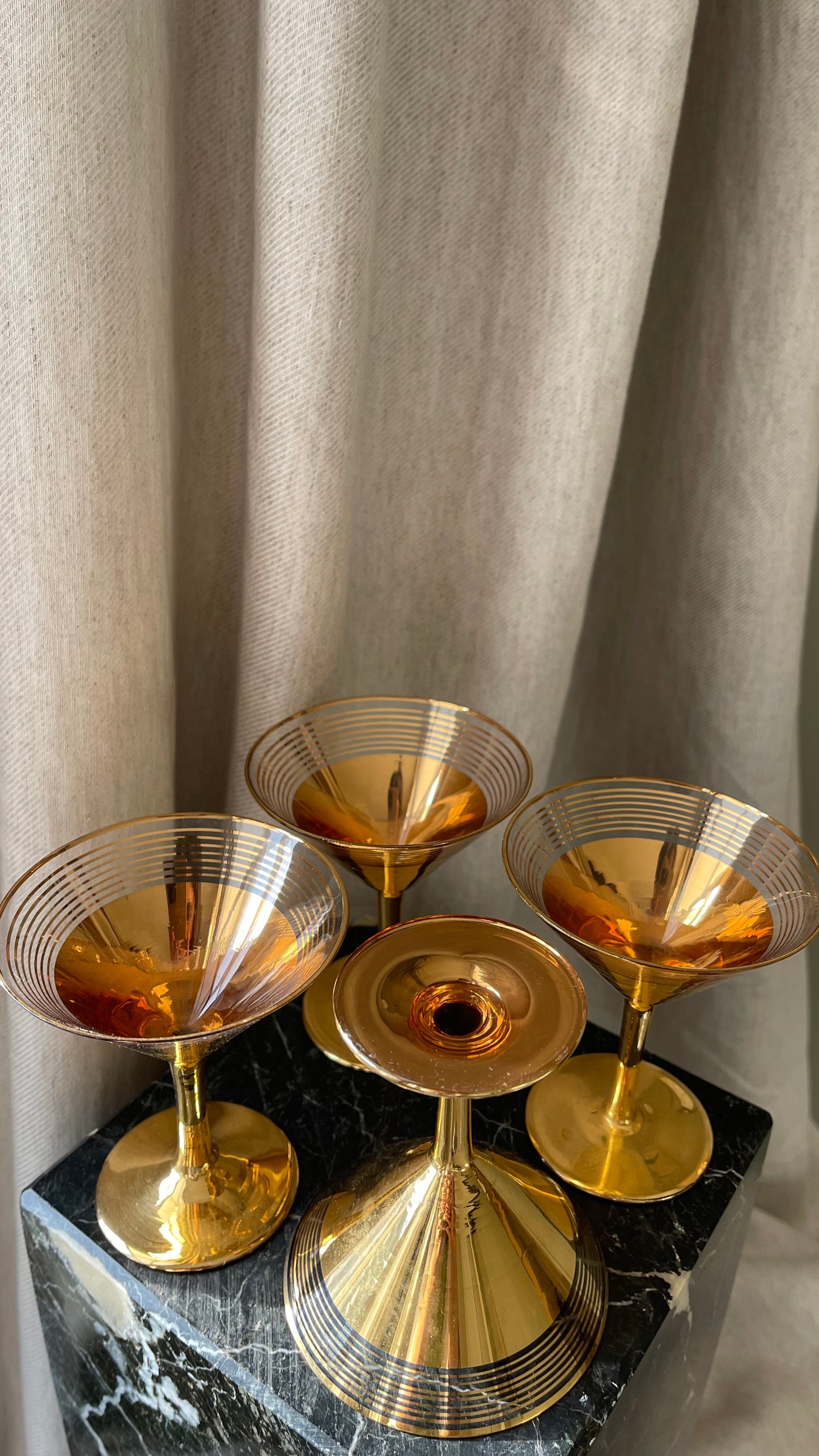 Gold set of 4 Martini glasses