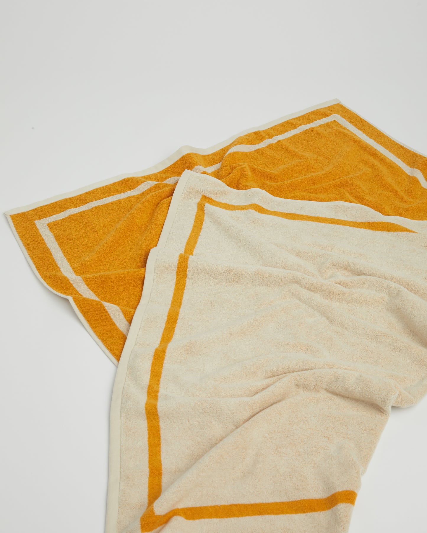 Set of Classic Ecru and Yellow Towels