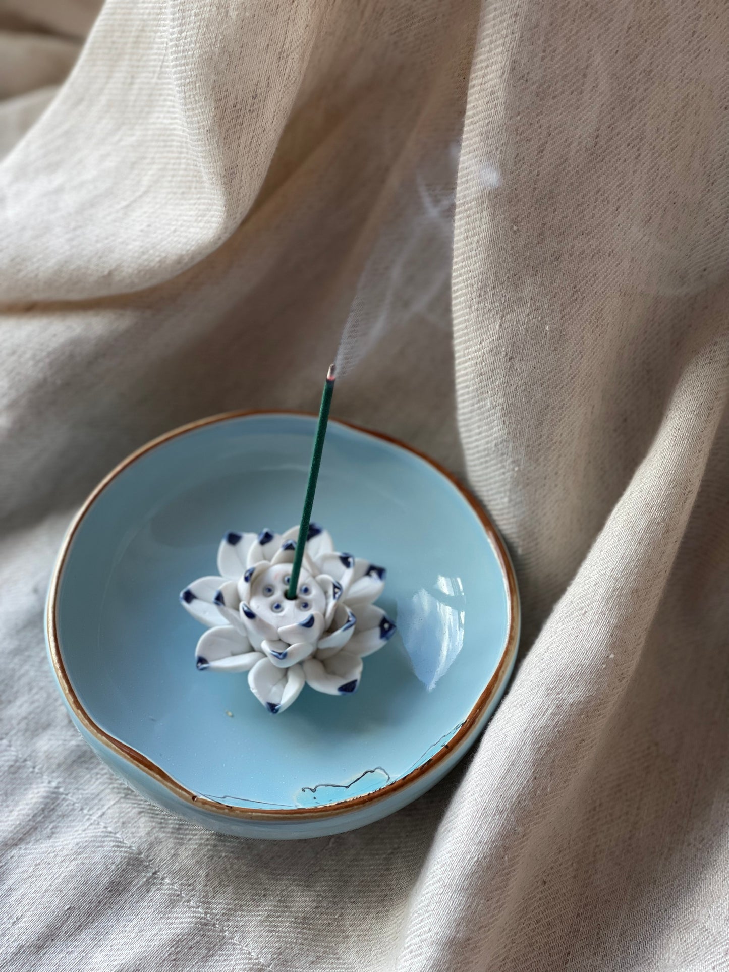 Blue and white lotus incense holder
