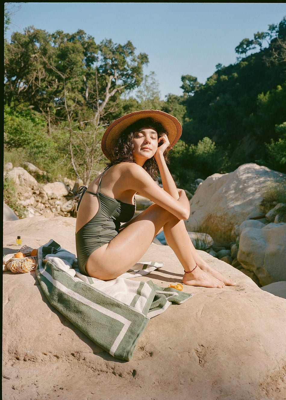 Moth and classic towel set tawulliving