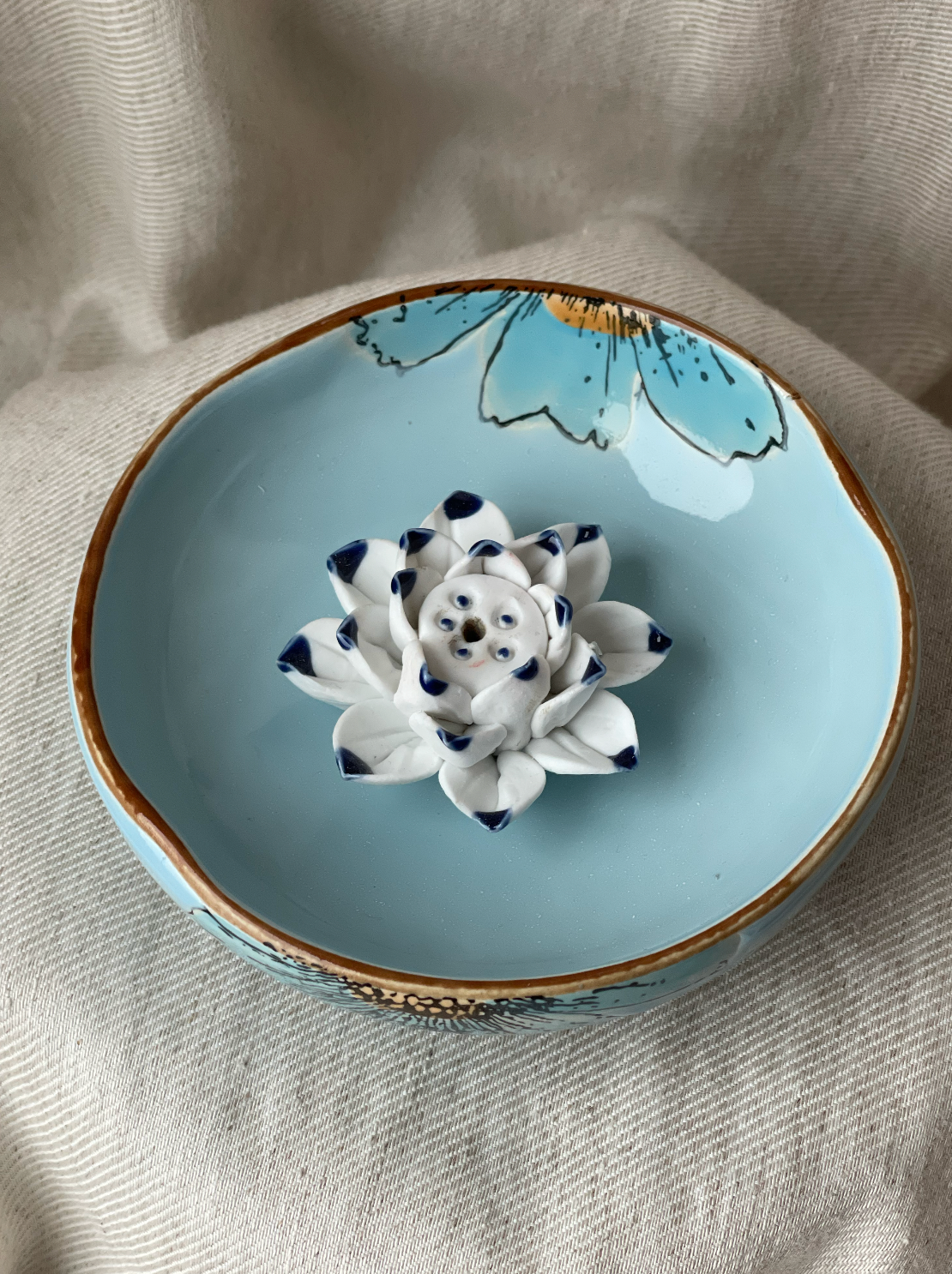 Blue and white lotus incense holder